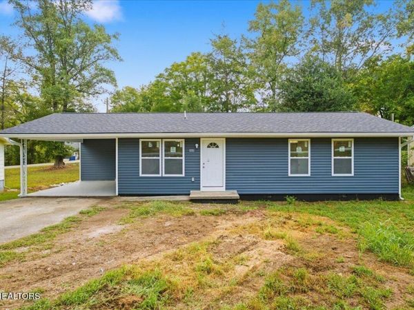 409 Baumgartner Rd, Harriman, TN 37748