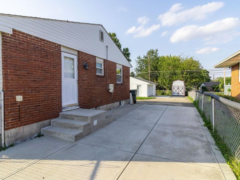 120 Ziegler Avenue, Columbus, OH 43207 Photo 3