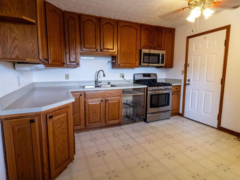 120 Ziegler Avenue, Columbus, OH 43207 Photo 8