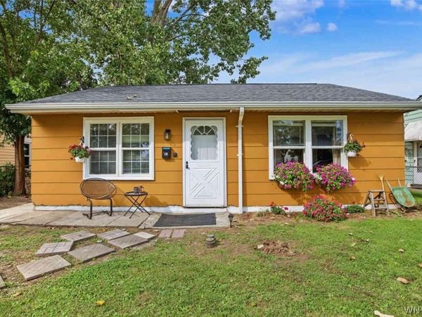 81 A Street, Niagara Falls, NY 14303