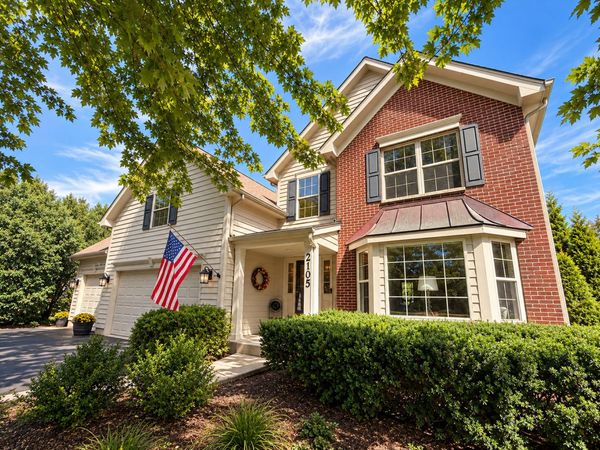 2105 Bent Tree Drive, Geneva, IL 60134