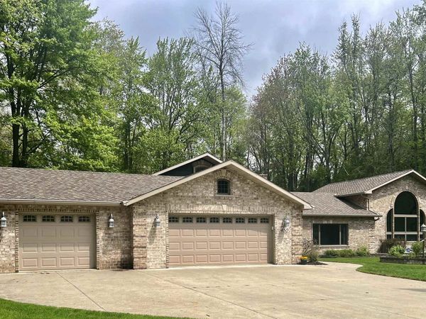 450 Marnie Lane, Peshtigo, WI 54157