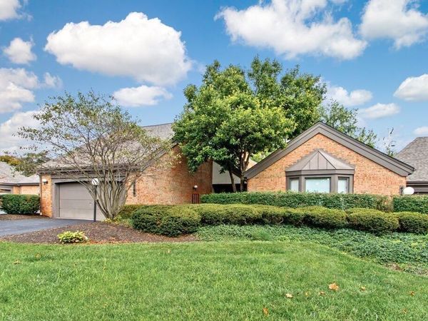 4766 Dierker Road, Unit 8, Upper Arlington, OH 43220