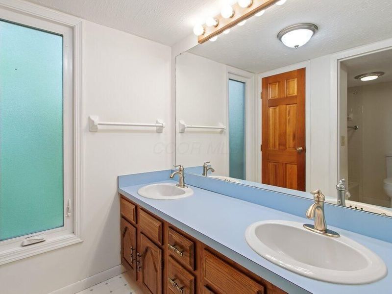 4766 Dierker Road, Unit 8, Upper Arlington, OH 43220 Photo 28