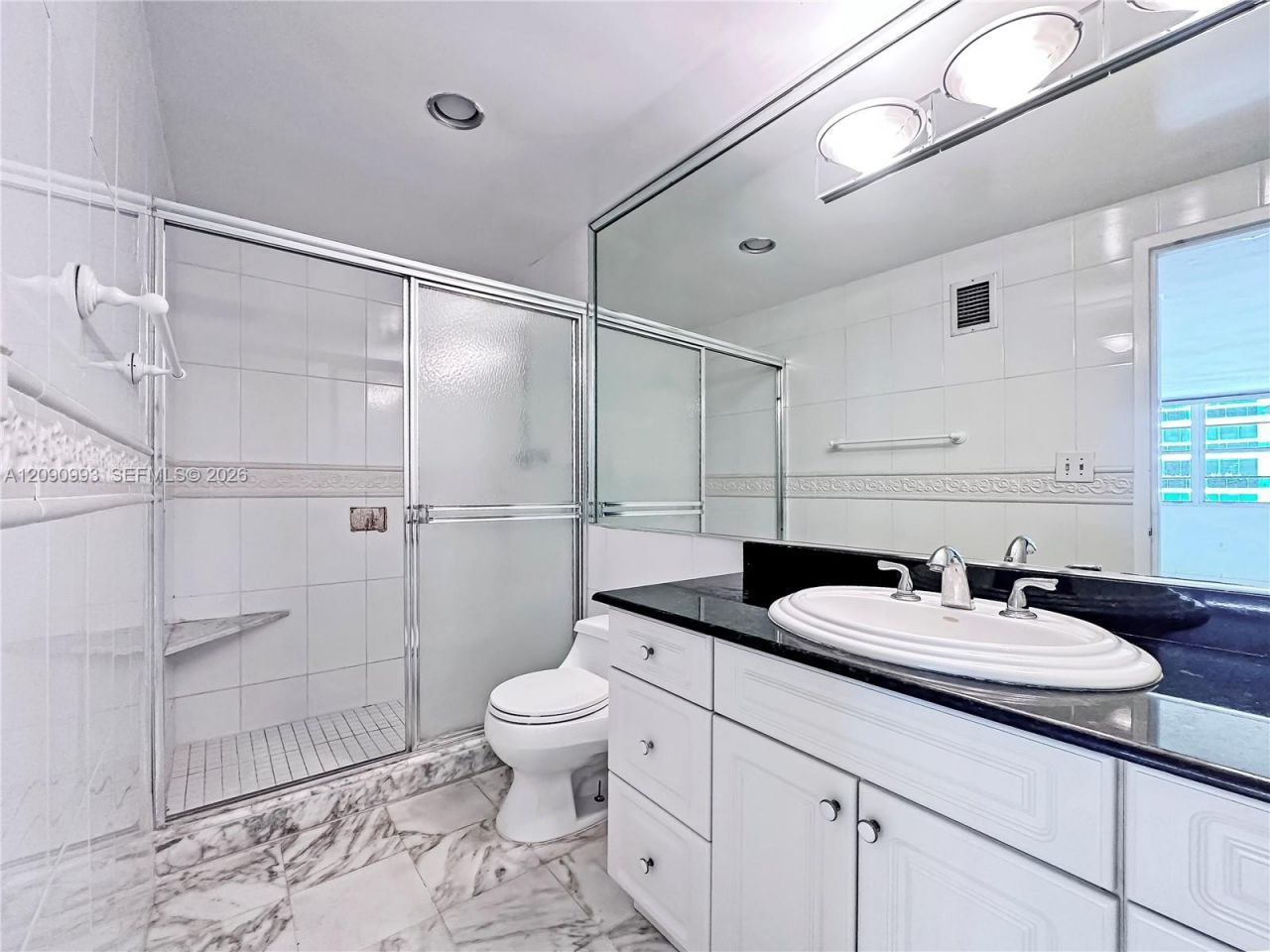 5825 Collins Ave, Unit 8E, Miami Beach, FL 33140 Photo