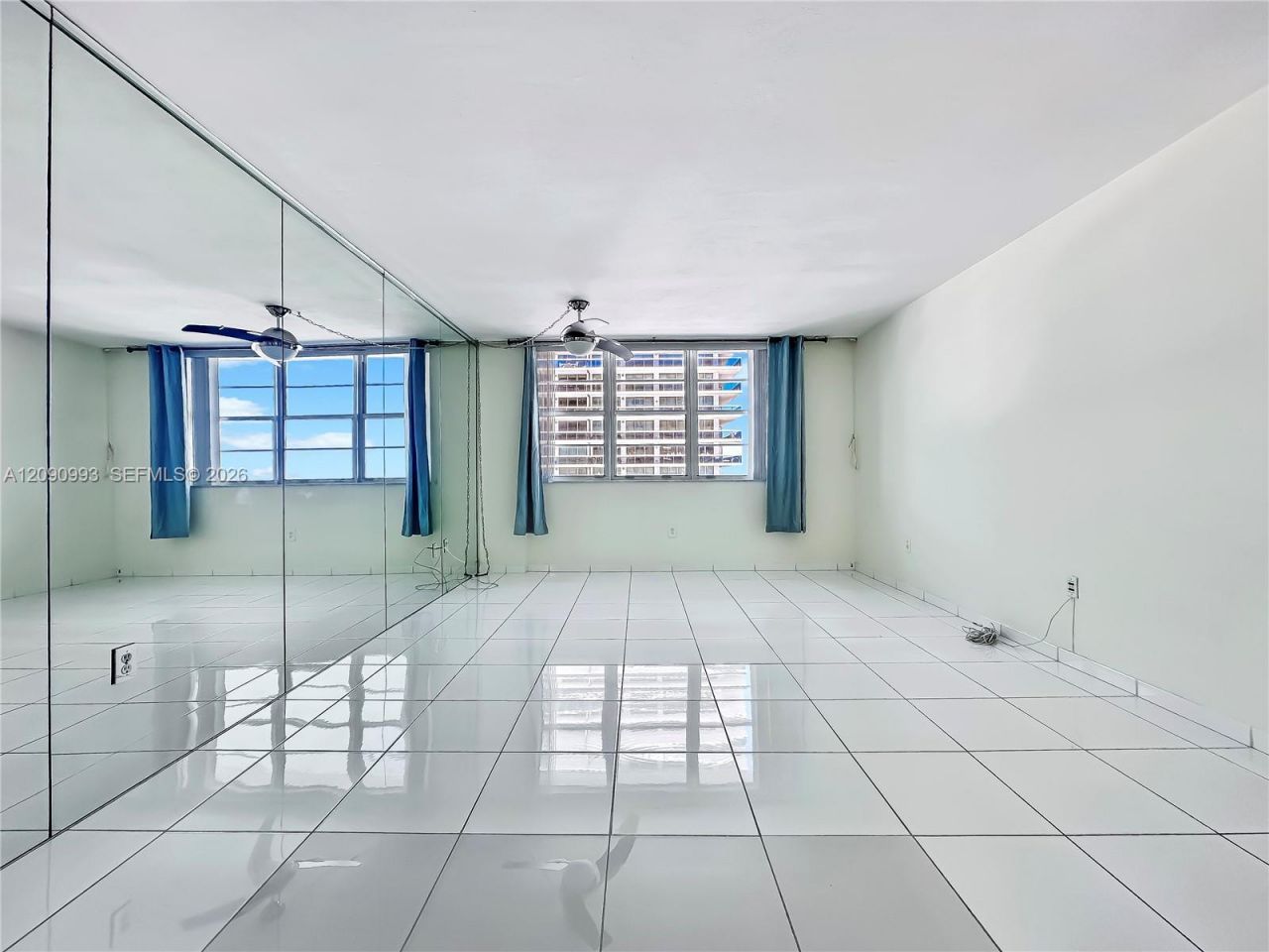 5825 Collins Ave, Unit 8E, Miami Beach, FL 33140 Photo