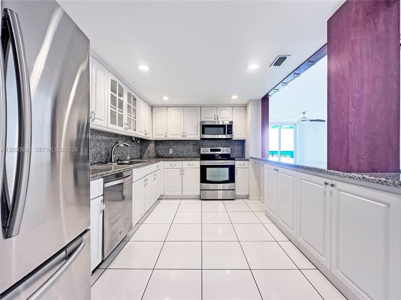 5825 Collins Ave, Unit 8E, Miami Beach, FL 33140 Photo