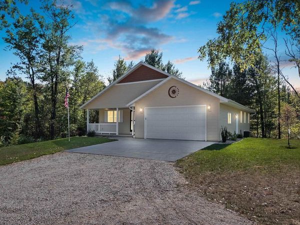W5873 S OAK PARK CIRCLE, Shawano, WI 54166