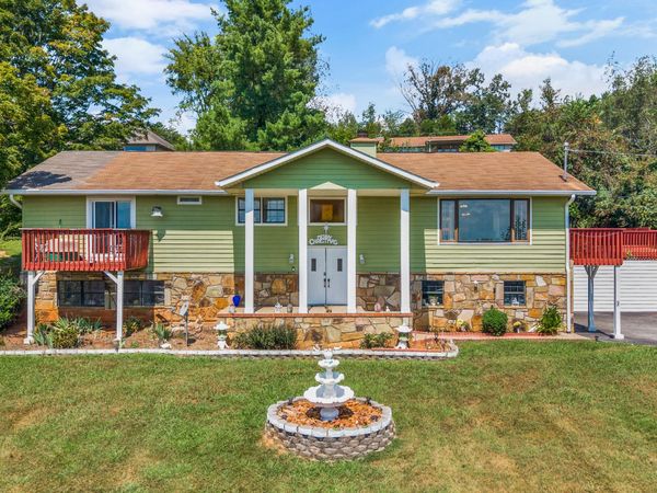 378 White Oak Circle, Kodak, TN 37764