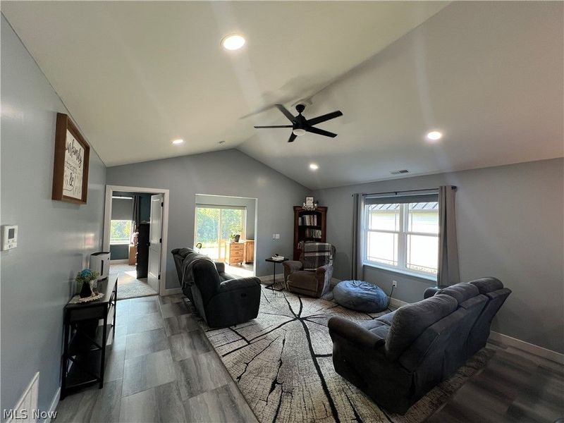 1002 Sycamore Lane, Millersburg, OH 44654 Photo 2