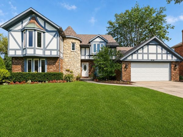 816 Paddock Lane , Libertyville, IL 60048
