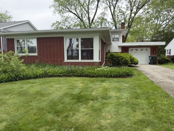 718 Central Park Avenue, Flossmoor, IL 60422