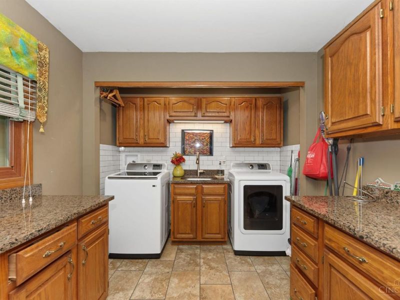 809 Deer Valley Drive, Union Township, OH 45245 Photo 23