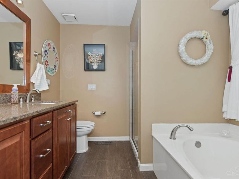 809 Deer Valley Drive, Union Township, OH 45245 Photo 26