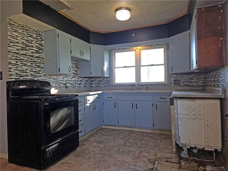7001 Neil Road, London, OH 43140 Photo 14