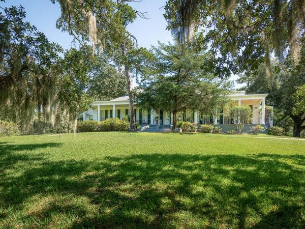 131 Winchester Road, Natchez, MS 39120