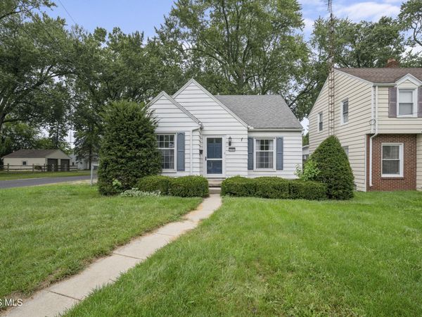 2560 Gracewood Road, Toledo, OH 43613