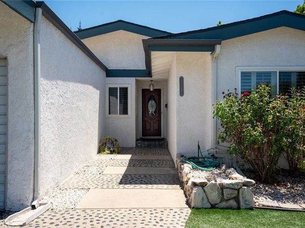 13042 Aetna Street , Valley Glen, CA 91401