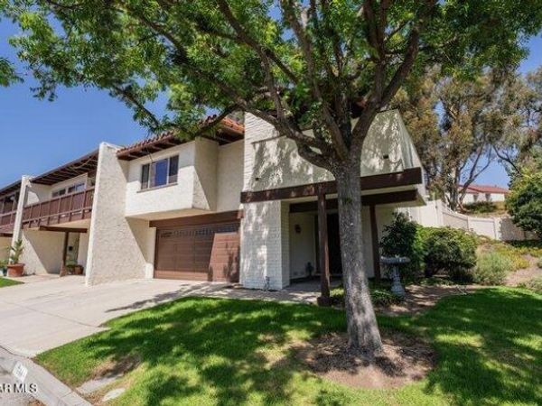 784 N Woodlawn Drive, Thousand Oaks, CA 91360