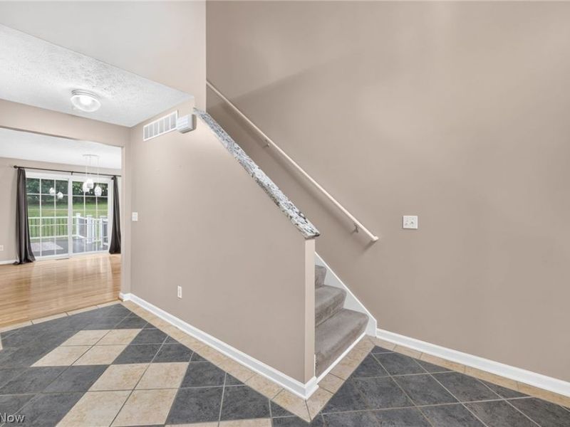 3470 Madora Avenue, Green, OH 44319 Photo 6