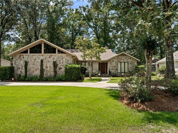 499 Ridgewood Drive, Daphne, AL 36526