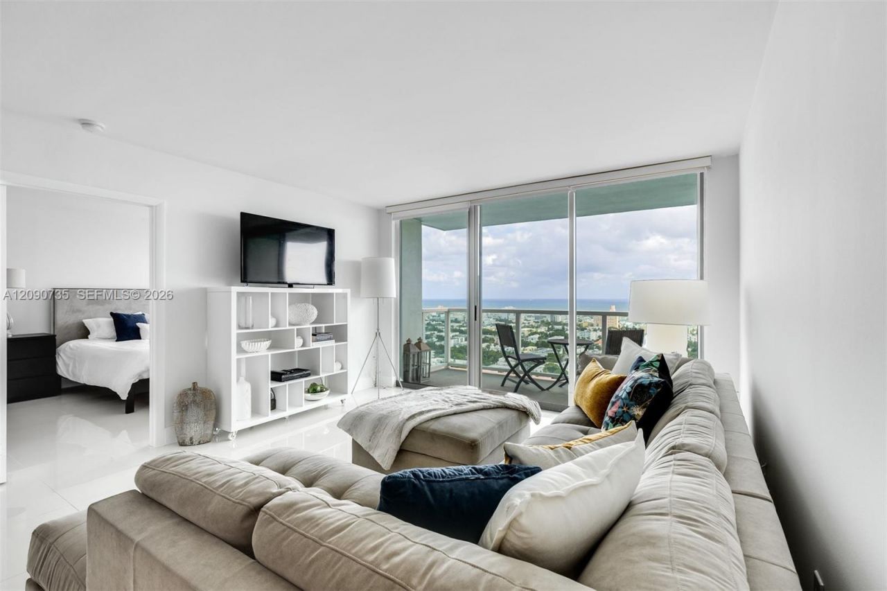 650 West Ave , Unit 2710, Miami Beach, FL 33139 Photo