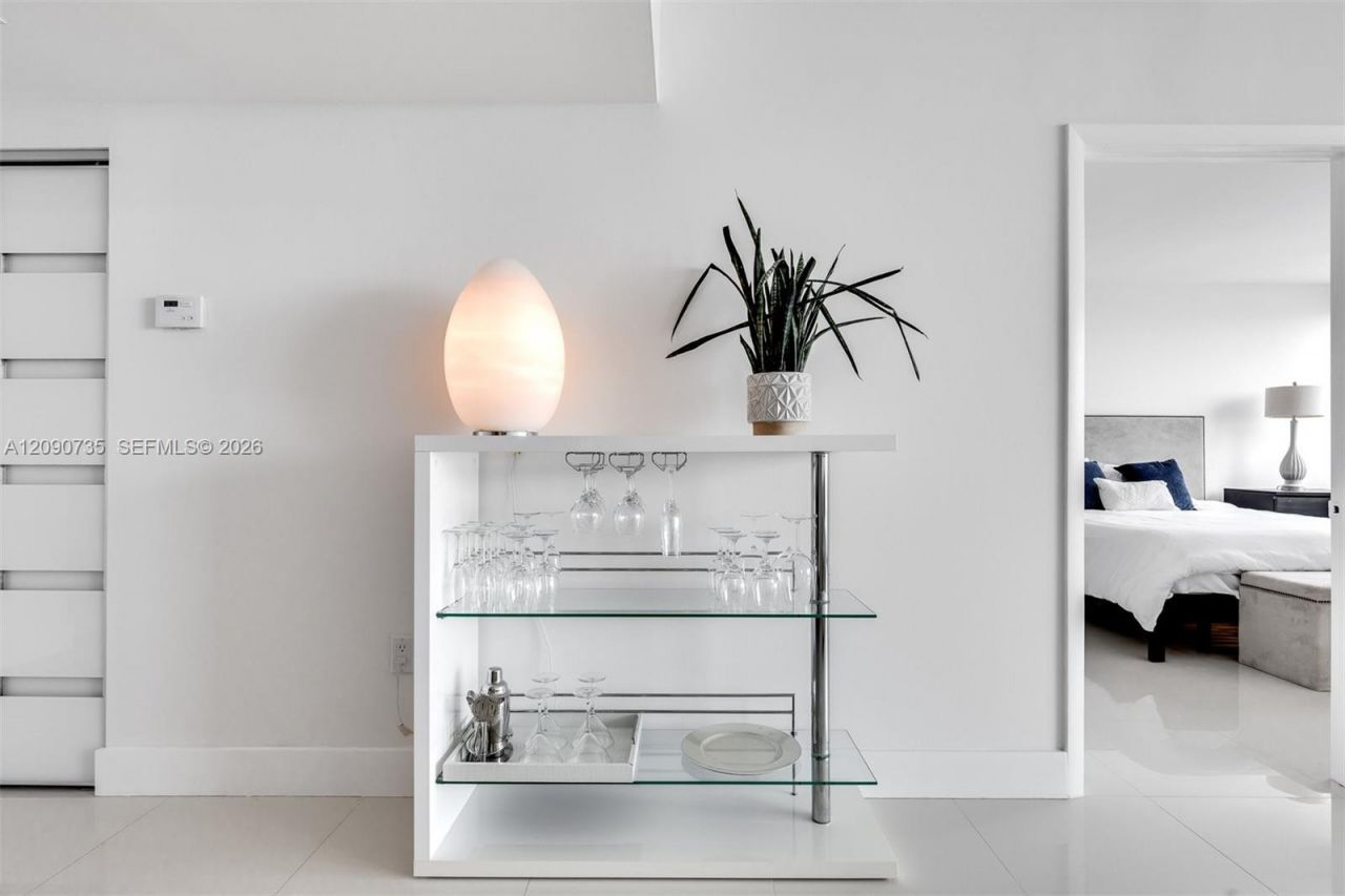 650 West Ave , Unit 2710, Miami Beach, FL 33139 Photo