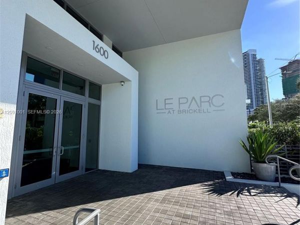 1600 SW 1st Ave, Unit 605, Miami, FL 33129