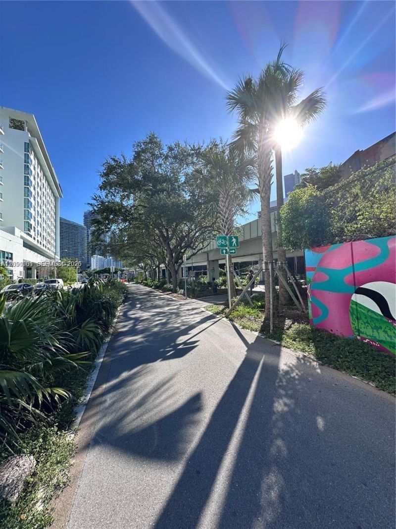 1600 SW 1st Ave, Unit 605, Miami, FL 33129 Photo