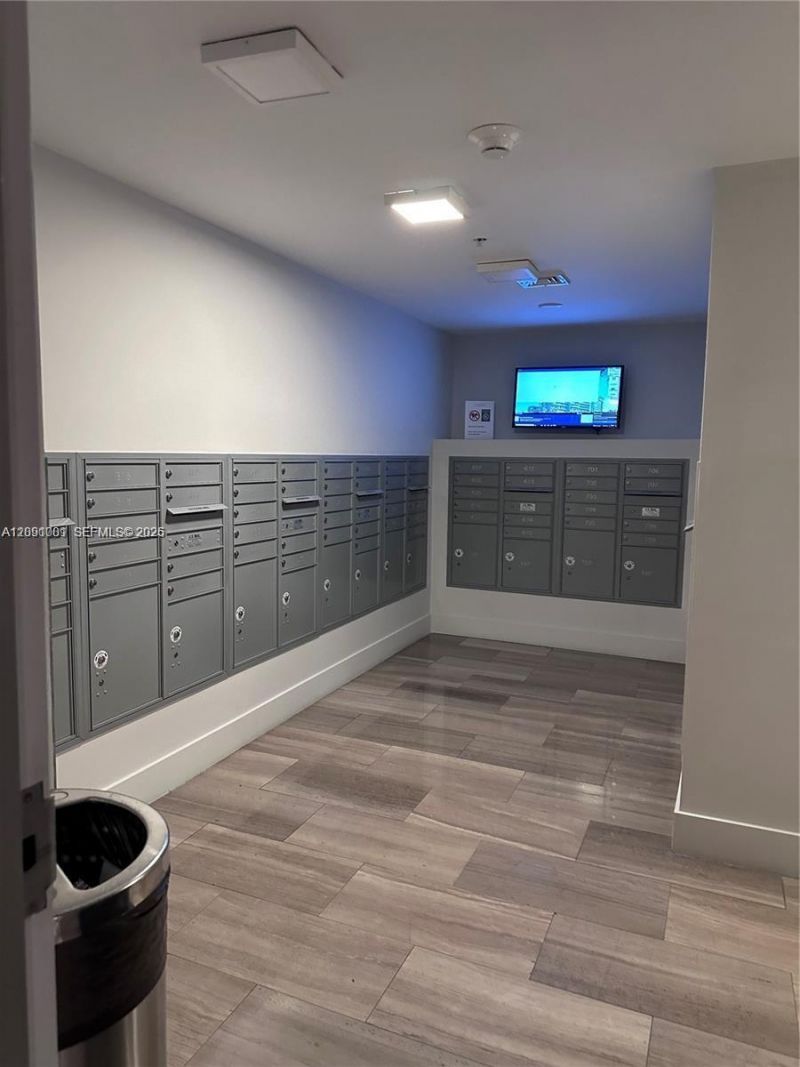 1600 SW 1st Ave, Unit 605, Miami, FL 33129 Photo