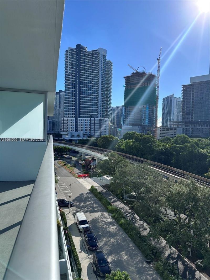 1600 SW 1st Ave, Unit 605, Miami, FL 33129 Photo