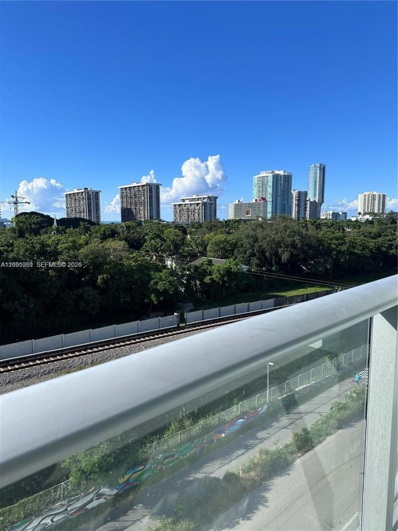 1600 SW 1st Ave, Unit 605, Miami, FL 33129 Photo