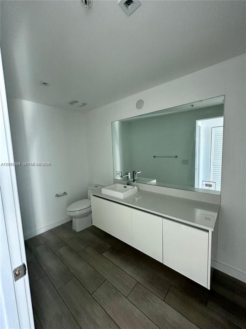 1600 SW 1st Ave, Unit 605, Miami, FL 33129 Photo