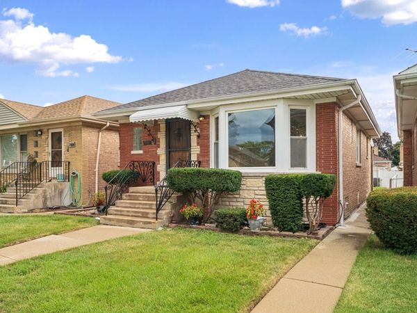 7433 N Oriole Avenue, Chicago, IL 60631