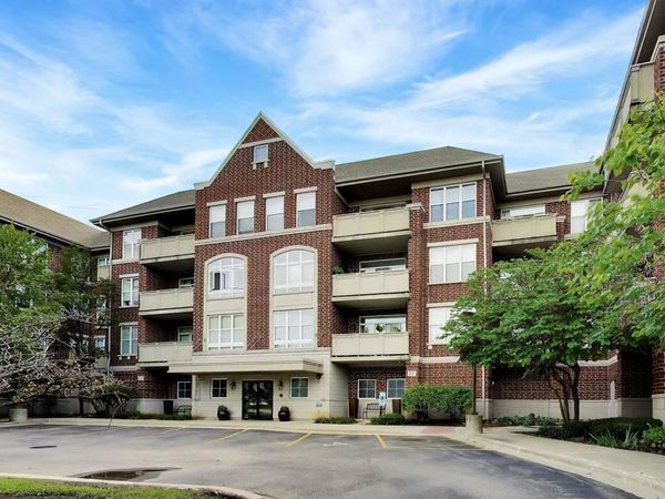 77 N Quentin Road , Unit 311, Palatine, IL 60067