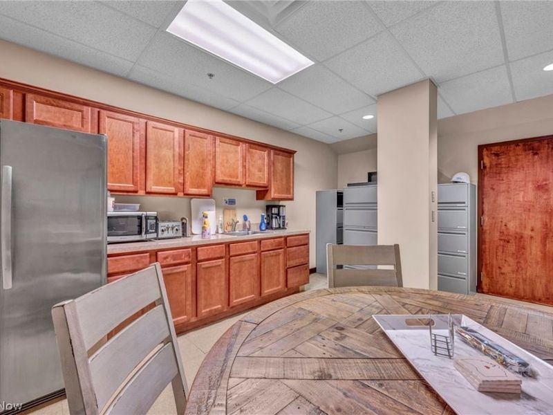 36711 American Way, Unit 2-C, Avon, OH 44011 Photo 37