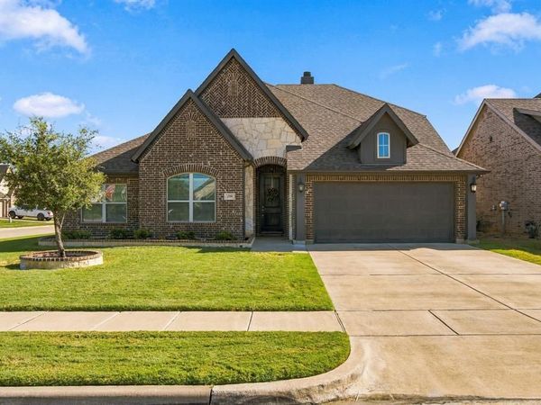 288 Brazos Street, Burleson, TX 76028