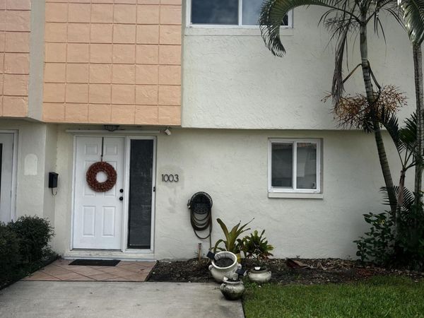 1003 Ashley Avenue , Indian Harbour Beach, FL 32937