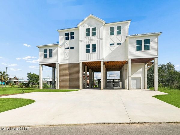 4194 Baffin Street, Bay Saint Louis, MS 39520