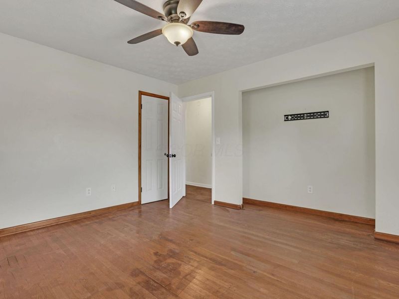 267 E High Street , London, OH 43140 Photo 21