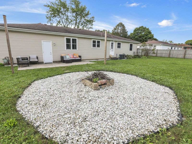 267 E High Street, London, OH 43140 Photo 29