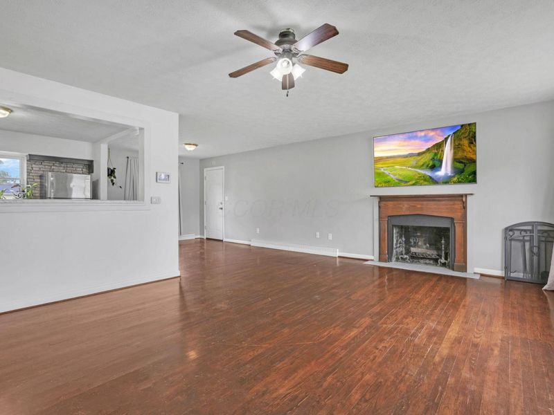 267 E High Street , London, OH 43140 Photo 8