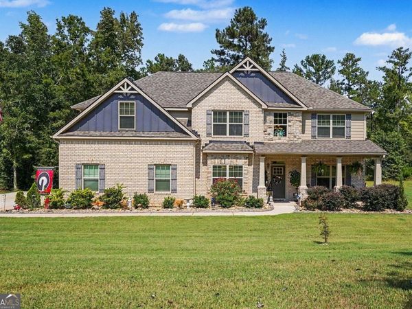 451 Homestead Circle, Forsyth, GA 31029