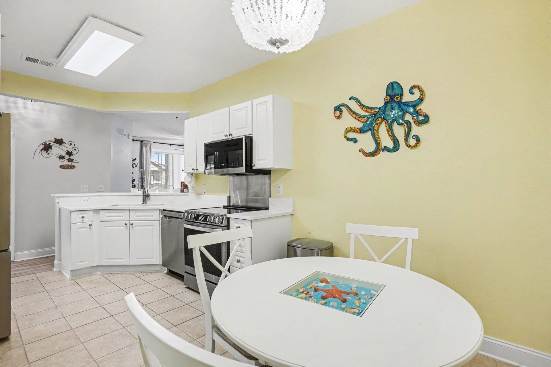 6203 Catalina Dr.  Photo 11