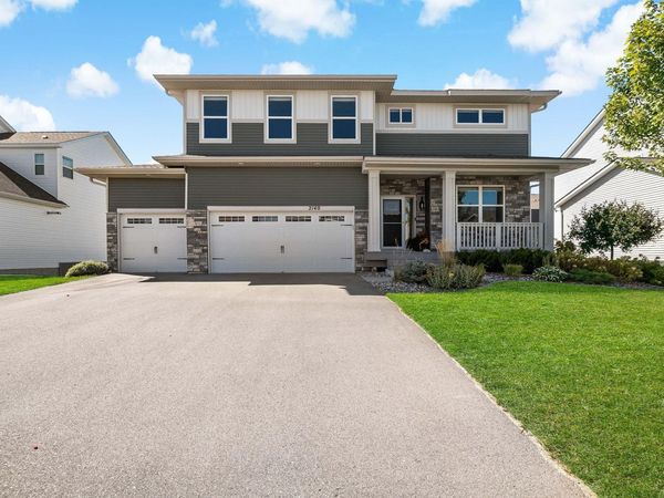 2140 Windermere Circle, Shakopee, MN 55379