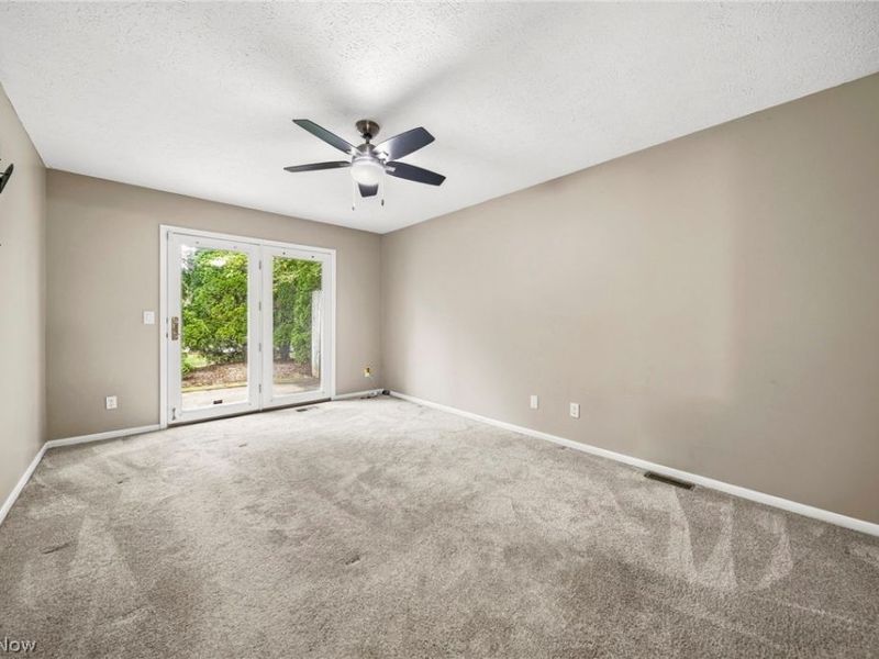 775 Hampton Circle, Unit 2, Aurora, OH 44202 Photo 13