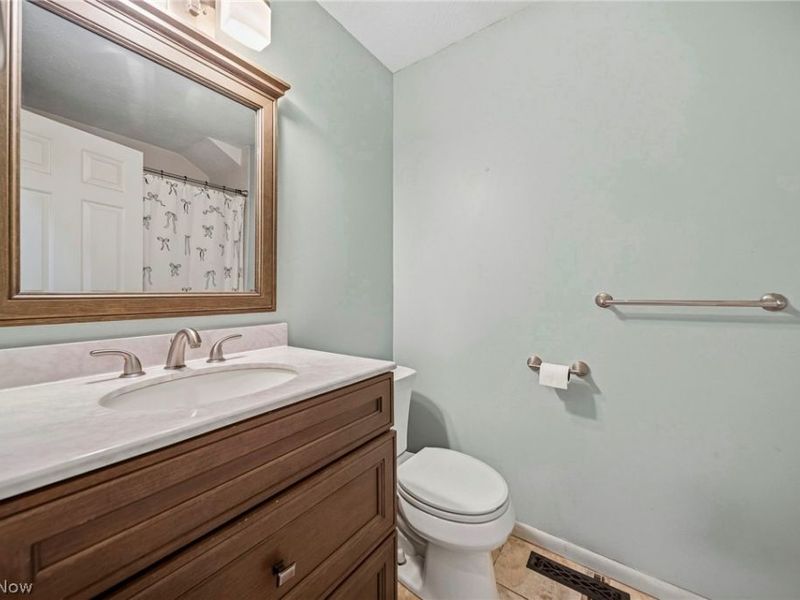775 Hampton Circle, Unit 2, Aurora, OH 44202 Photo 25