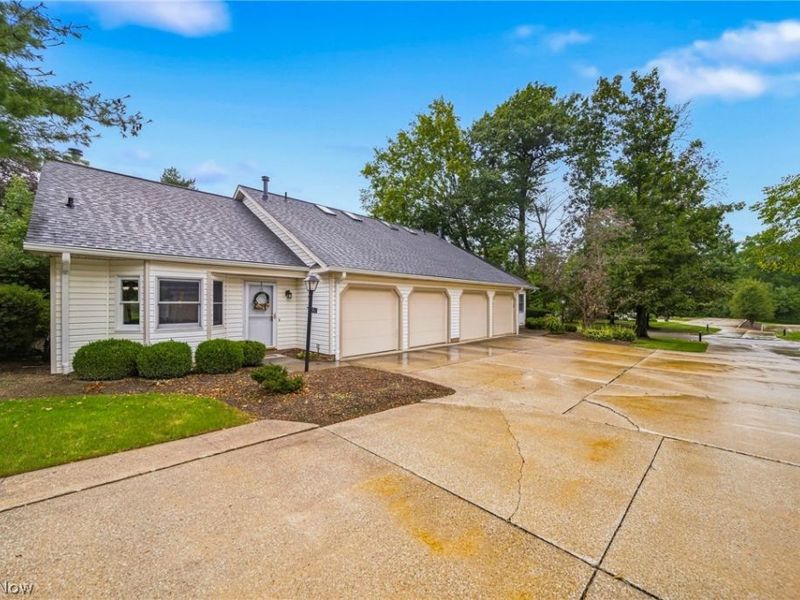 775 Hampton Circle, Unit 2, Aurora, OH 44202 Photo 34