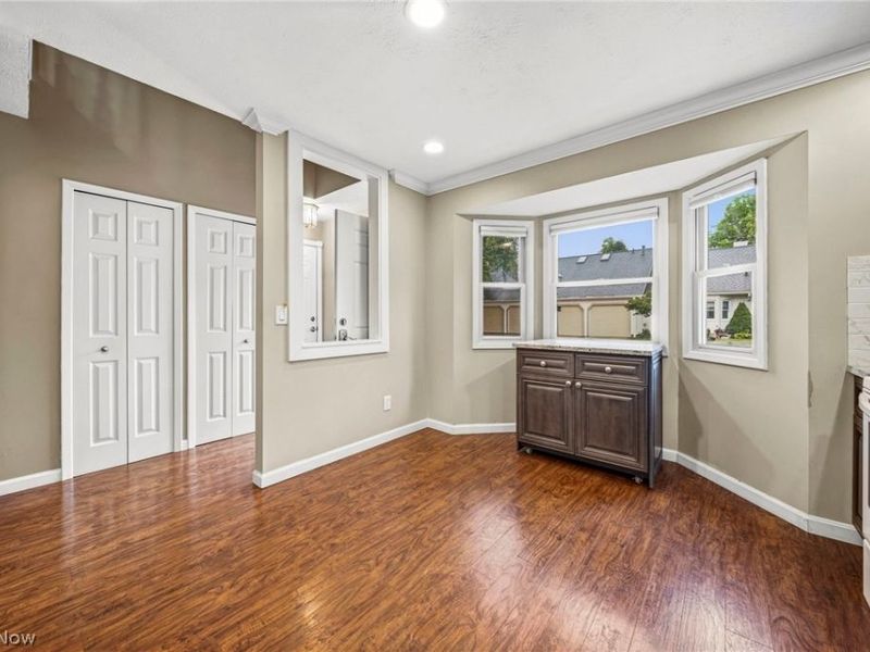775 Hampton Circle, Unit 2, Aurora, OH 44202 Photo 5
