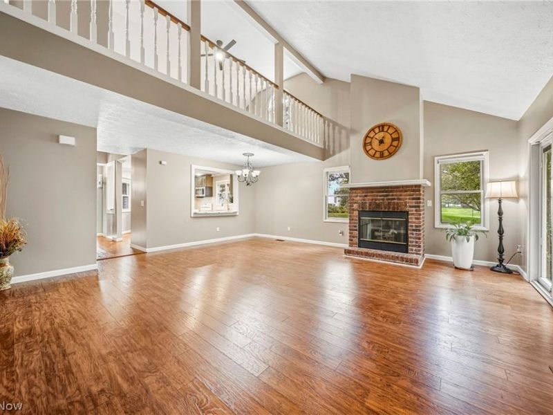 775 Hampton Circle, Unit 2, Aurora, OH 44202 Photo 6